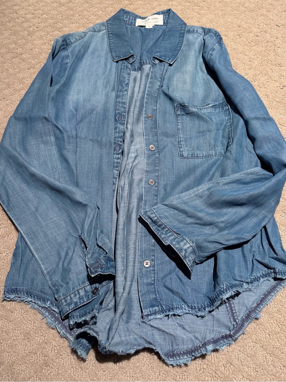 Cloth - Picture 3 of 4